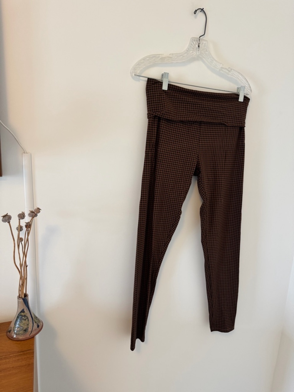 Hatch The Ultimate Before, During, & After Brown Houndstooth Leggings